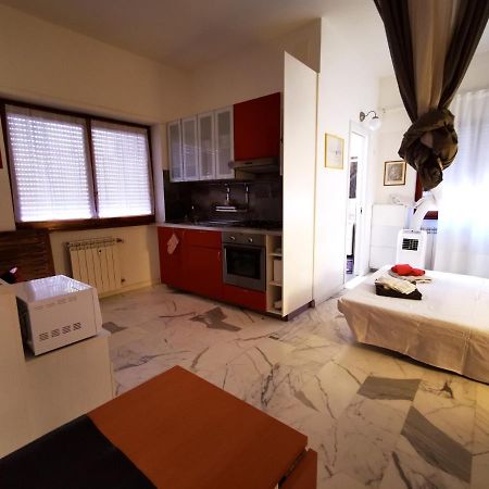 Apartamento Rouge Studio - 10 Min From Vatican Exterior foto