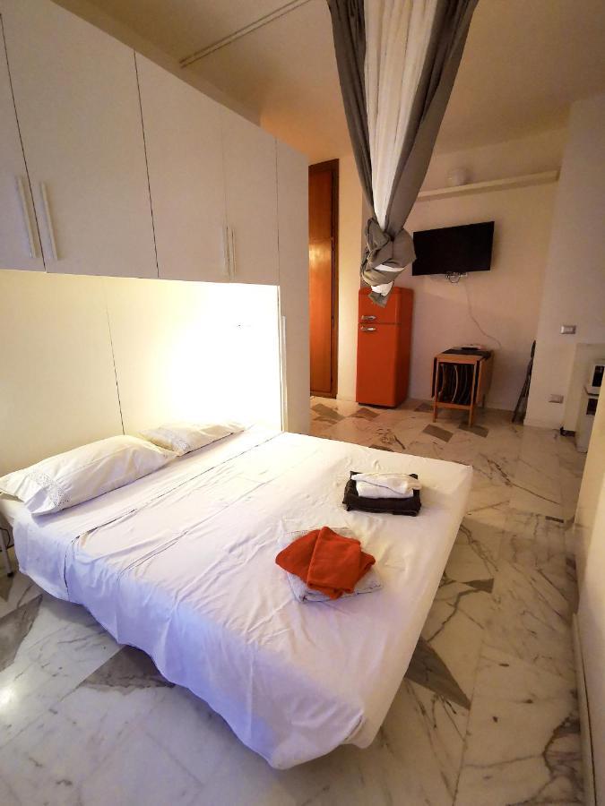 Apartamento Rouge Studio - 10 Min From Vatican Exterior foto
