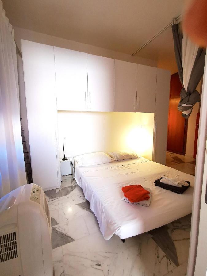 Apartamento Rouge Studio - 10 Min From Vatican Exterior foto